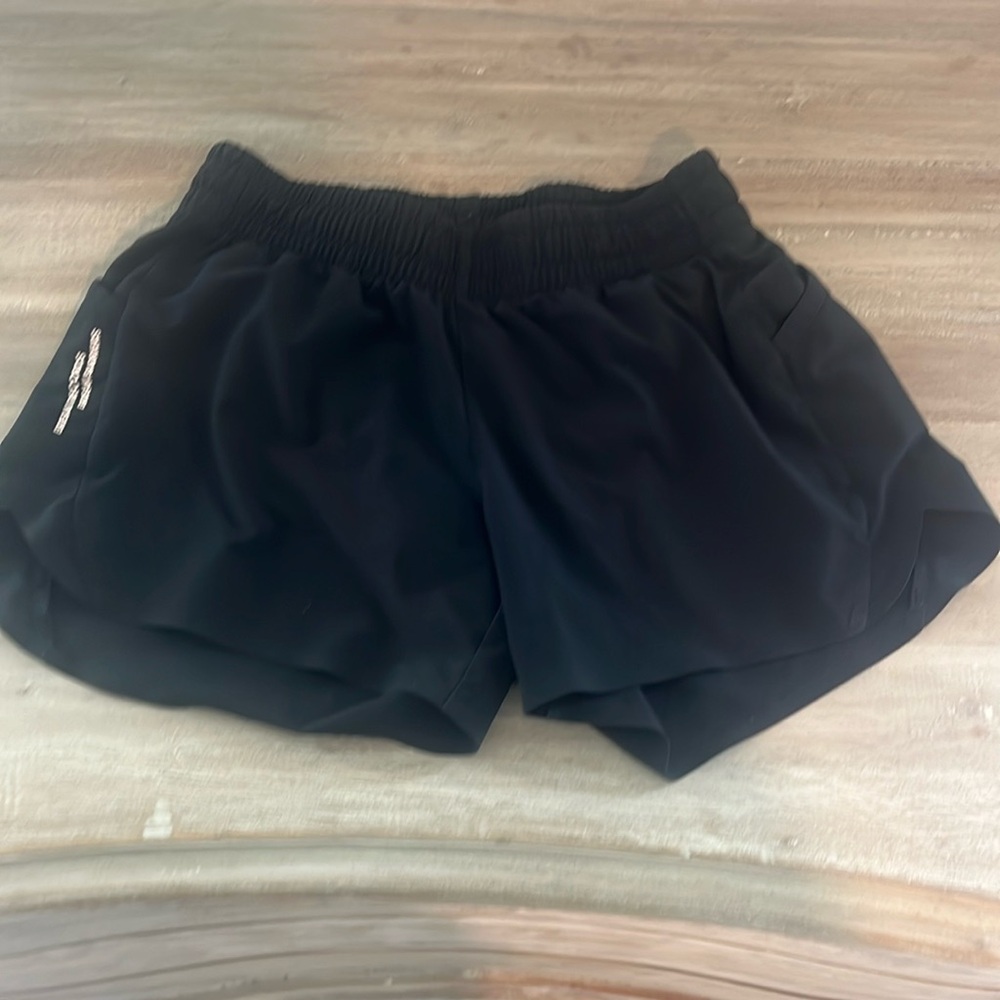 Athleta girl Allyson Felix shorts 2.5in